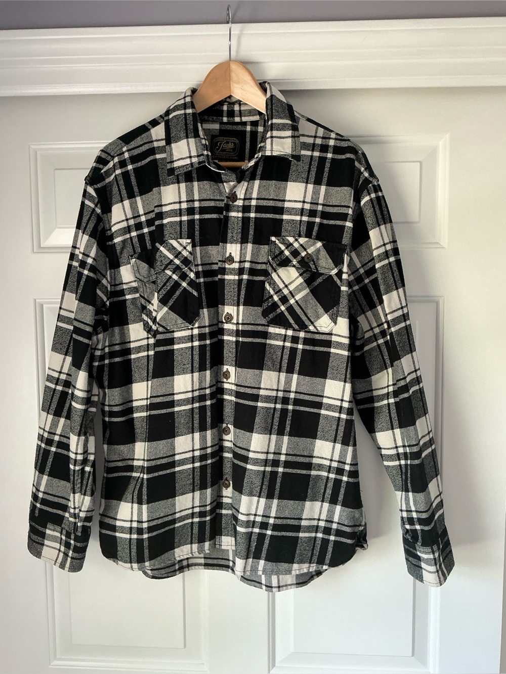 Jachs Men’s Black and White Plaid Heritage Flannel Button-Up Shirt XL